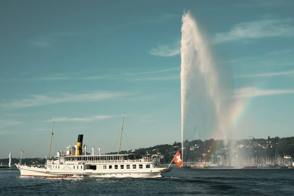 Ship in front of the jet-d-eau in Geneva