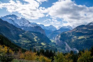 Grindelwald or Lauterbrunnen: Which is the Better Base?