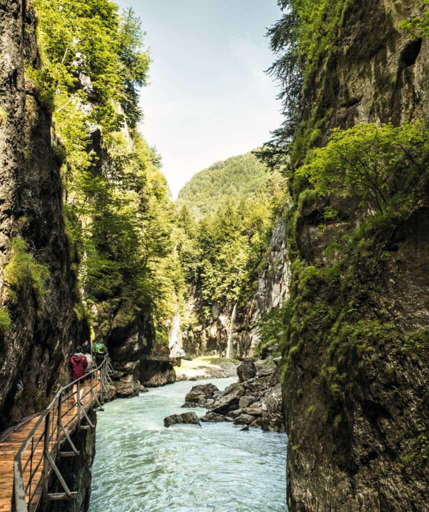 Exploring the Aare Gorge from Meiringen