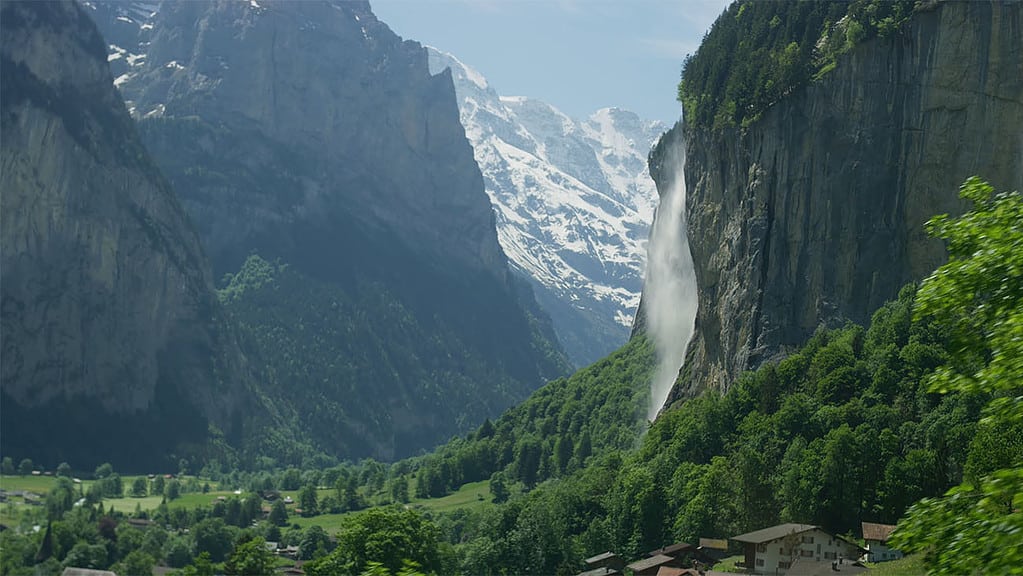 Staubbachfall in picturesque lauterbrunne valley